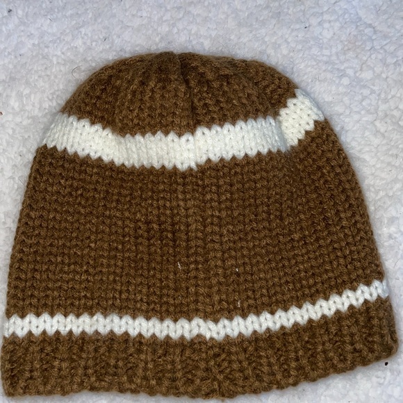 Mudpie 0-6 month football hat, size 0-6 months - Picture 2 of 2